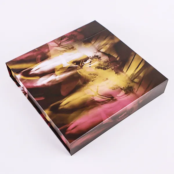 Kothak Hadiah Busana